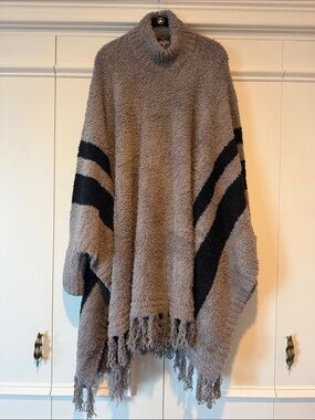 Barefoot Dreams CozyChic Plush Poncho in Grey & Black
